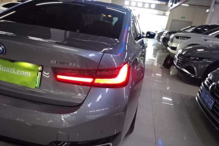 Used BMW i3 2024 eDrive 35 L Right Rear Taillight