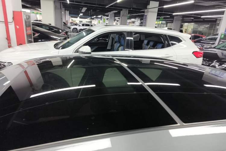 Used BMW i3 2024 eDrive 40 L Midnight Edition Roof