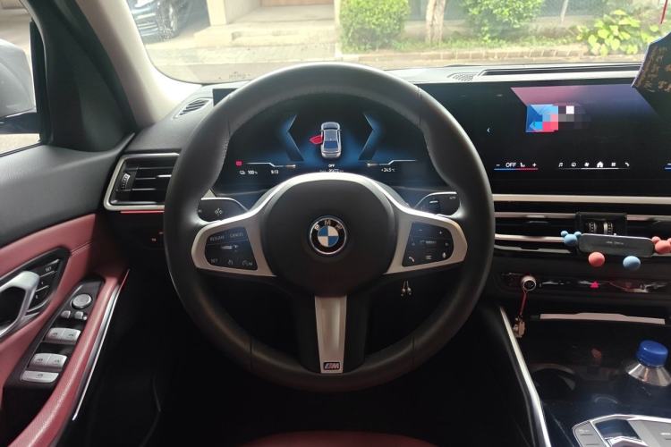 Used BMW i3 2024 eDrive 35 L Steering Wheel