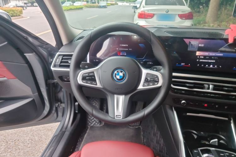 Used BMW i3 2024 eDrive 35 L Steering Wheel