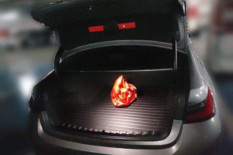 Used BMW i3 2024 eDrive 40 L Midnight Edition Trunk