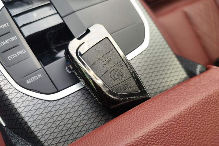 Used BMW i3 2024 eDrive 40 L Midnight Edition Vehicle Key