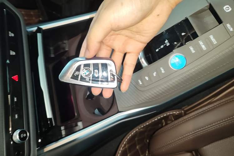 Used BMW i3 2024 eDrive 35 L Vehicle Key