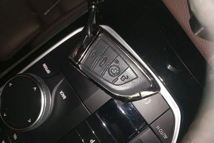 Used BMW i3 2024 eDrive 35 L Vehicle Key