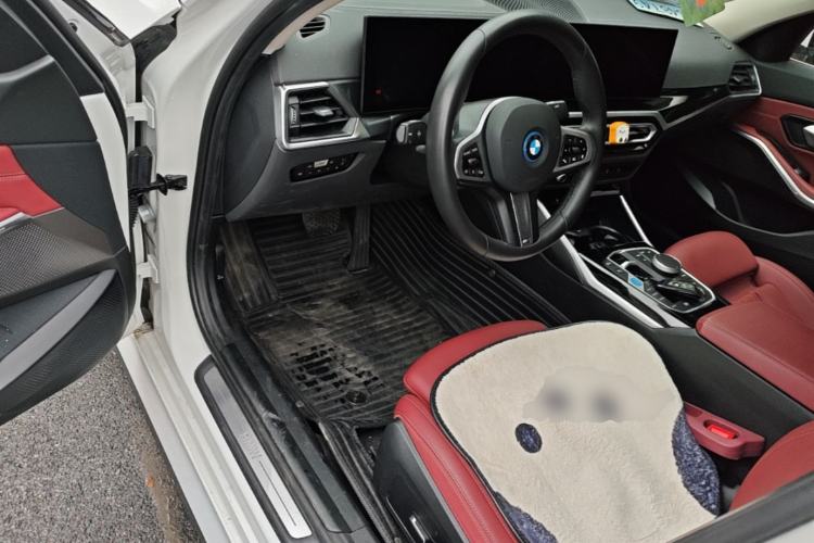 Used BMW i3 2024 eDrive 35 L Driver Seat