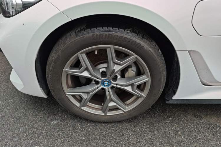 Used BMW i3 2024 eDrive 35 L Left Front Wheel Hub