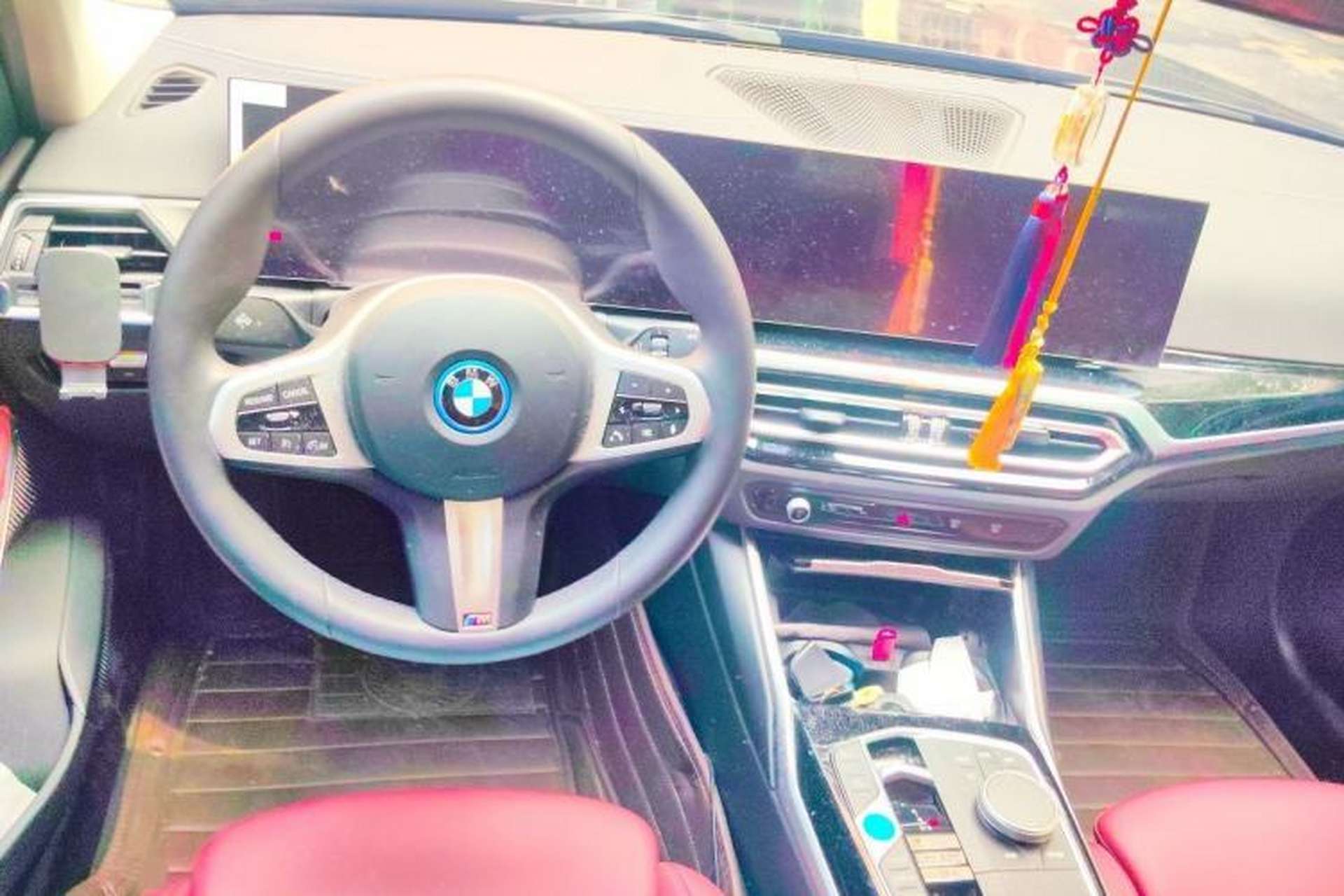 Used BMW i3 2024 eDrive 35 L Steering Wheel