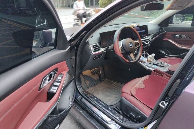 Used BMW i3 2024 eDrive 40 L Midnight Edition Driver Seat
