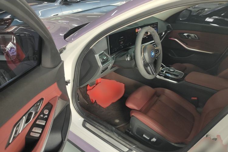 Used BMW i3 2024 eDrive 35 L Driver Seat