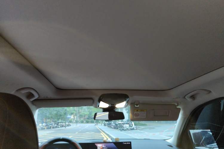 Used BMW i3 2024 eDrive 40 L Midnight Edition Headliner