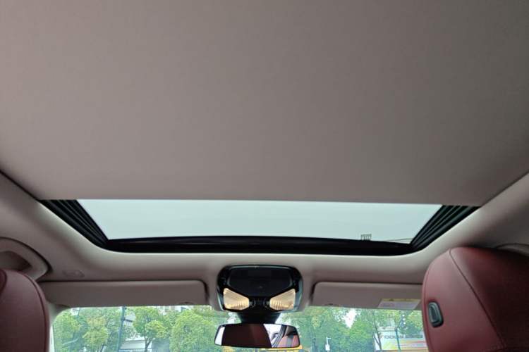 Used BMW i3 2024 eDrive 40 L Midnight Sports Package Headliner