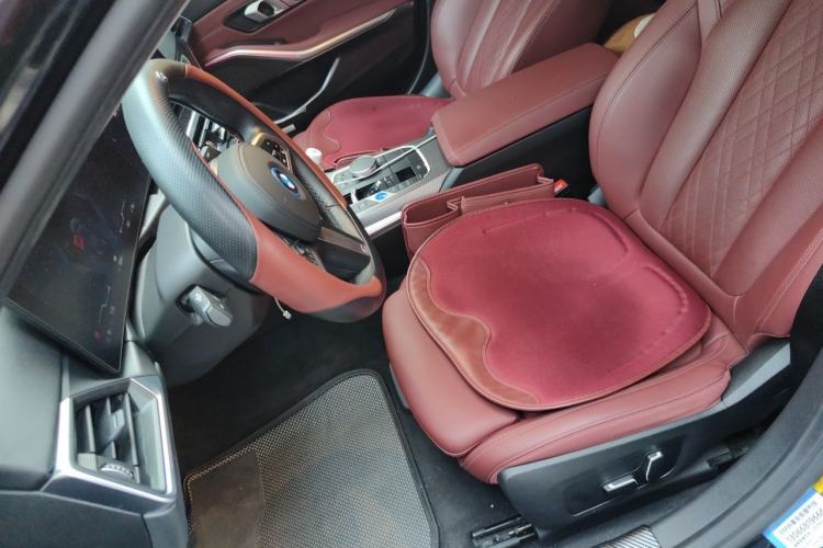 Used BMW i3 2024 eDrive 40 L Midnight Edition Left Front Seat