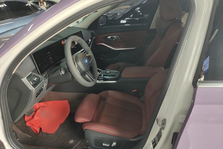 Used BMW i3 2024 eDrive 35 L Left Front Seat
