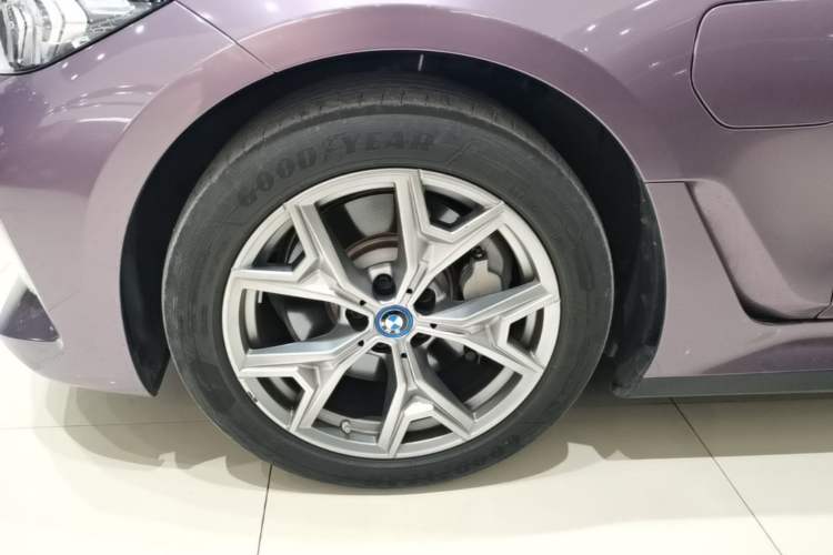 Used BMW i3 2024 eDrive 35 L Left Front Wheel Hub