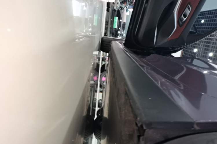 Used BMW i3 2024 eDrive 35 L Left Side Sill