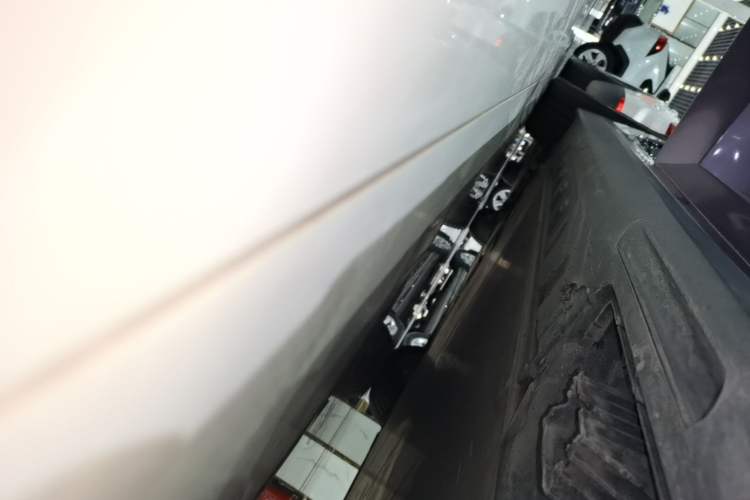 Used BMW i3 2024 eDrive 35 L Right Side Sill