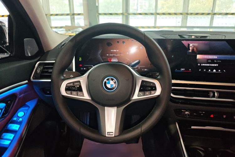 Used BMW i3 2024 eDrive 35 L Steering Wheel