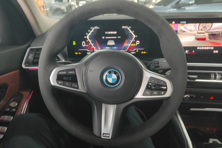 Used BMW i3 2024 eDrive 35 L Steering Wheel
