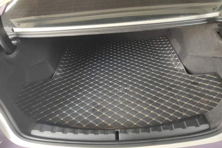 Used BMW i3 2024 eDrive 35 L Trunk