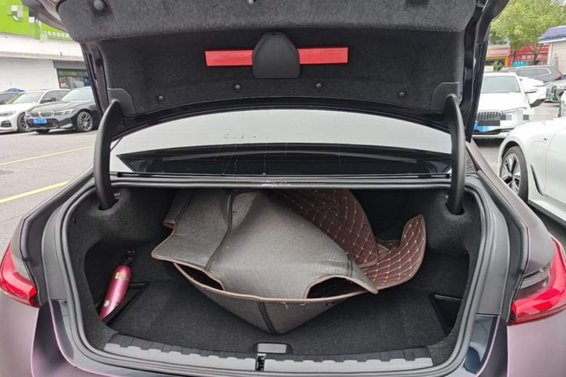 Used BMW i3 2024 eDrive 40 L Midnight Sports Package Trunk