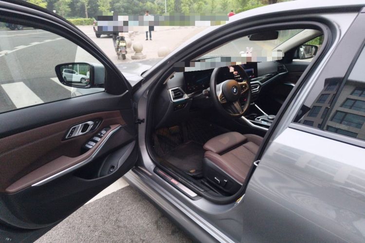 Used BMW i3 2024 eDrive 35 L Driver Seat