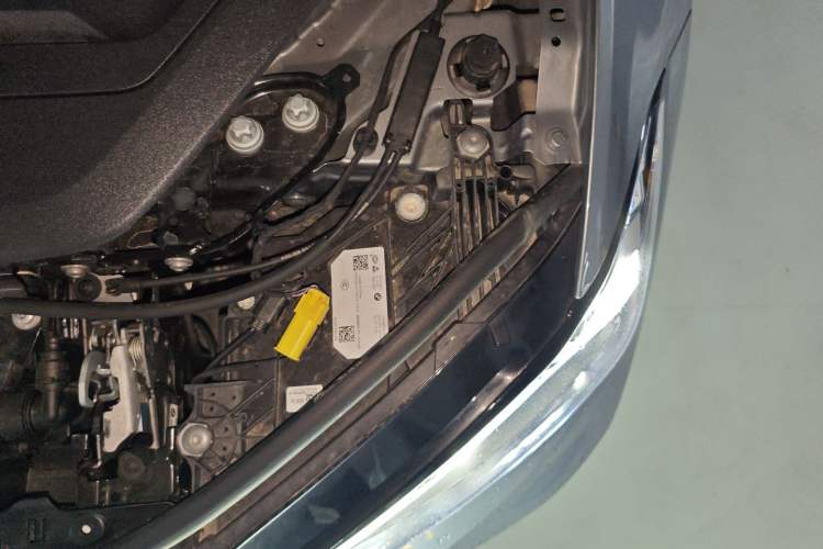 Used BMW i3 2024 eDrive 35 L Engine Bay Left