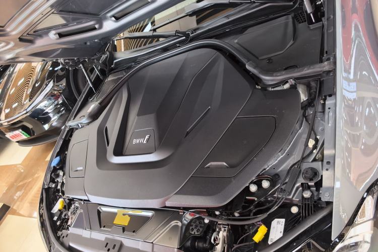 Used BMW i3 2024 eDrive 35 L Engine Bay