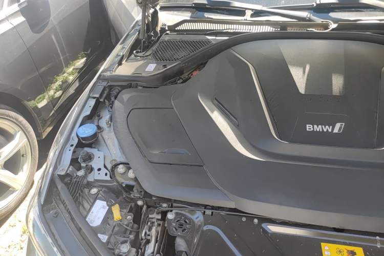 Used BMW i3 2024 eDrive 35 L Engine Bay Right