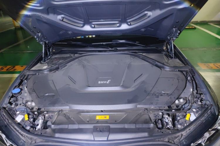 Used BMW i3 2024 eDrive 35 L Engine Bay