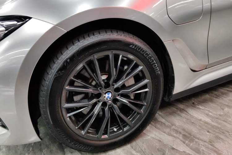 Used BMW i3 2024 eDrive 35 L Exterior 4