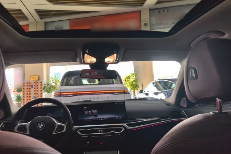 Used BMW i3 2024 eDrive 35 L Headliner