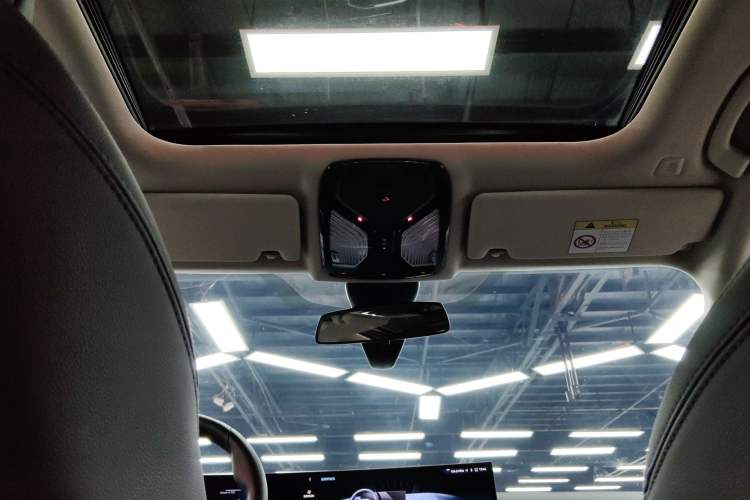 Used BMW i3 2024 eDrive 35 L Headliner