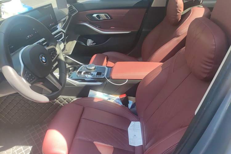 Used BMW i3 2024 eDrive 35 L Left Front Seat