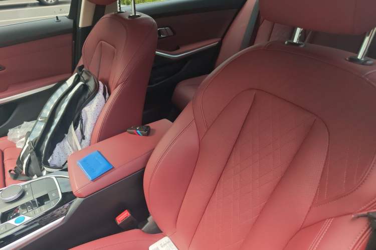 Used BMW i3 2024 eDrive 40 L Midnight Edition Left Front Seat