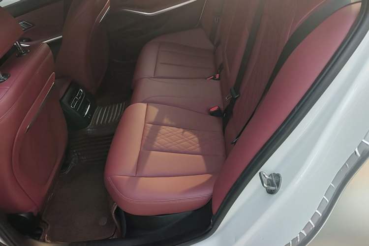 Used BMW i3 2024 eDrive 35 L Left Rear Seat