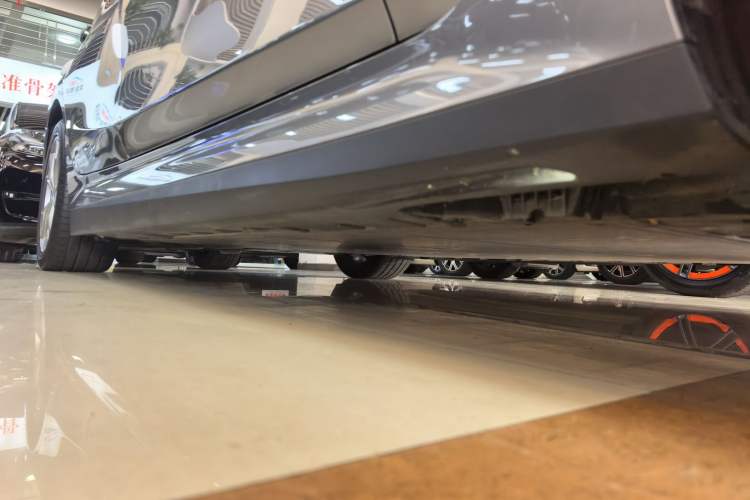 Used BMW i3 2024 eDrive 35 L Right Side Sill