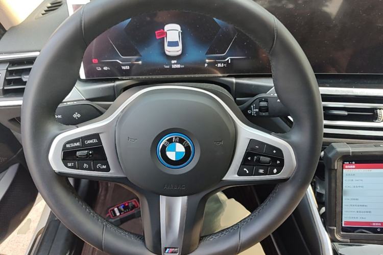 Used BMW i3 2024 eDrive 35 L Steering Wheel