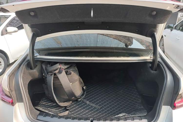 Used BMW i3 2024 eDrive 35 L Trunk
