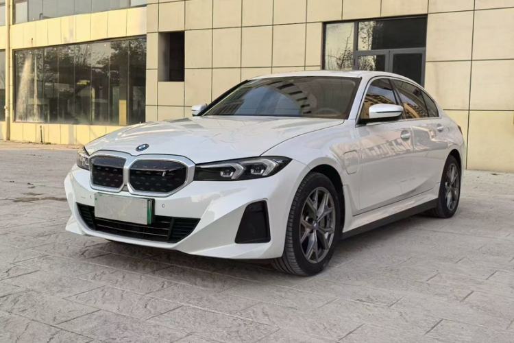 BMW i3 2024 eDrive 35 L