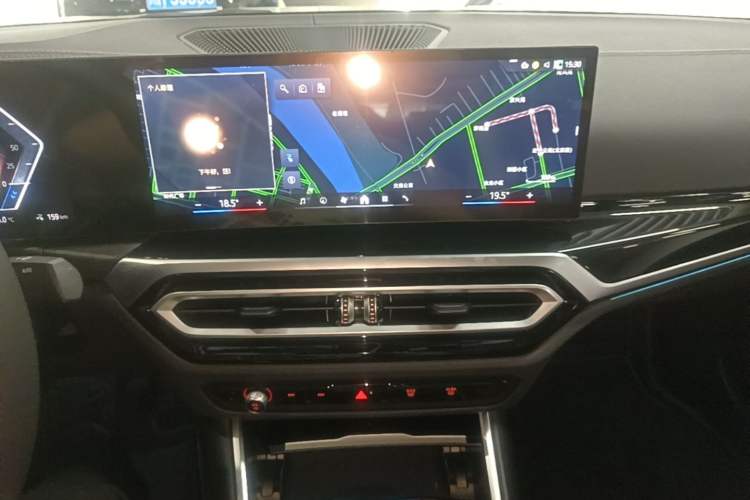 Used BMW i3 2024 eDrive 35 L Audio And AC Panel