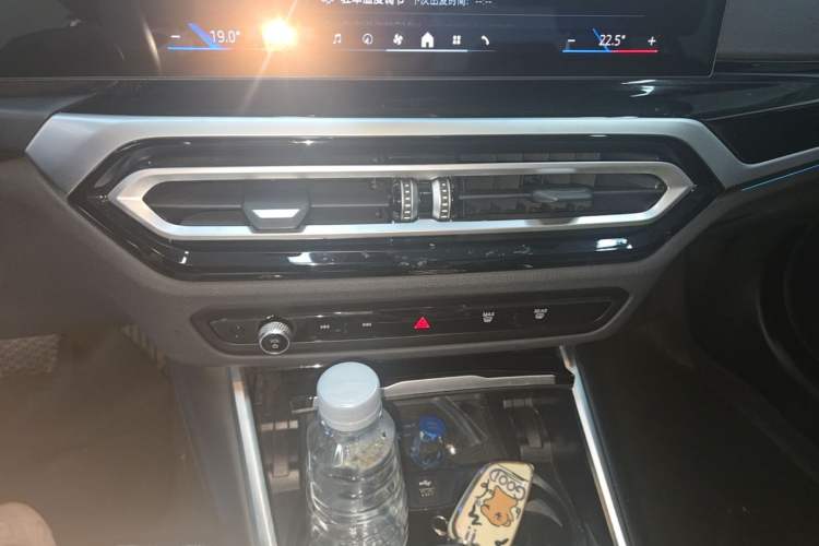 Used BMW i3 2024 eDrive 35 L Audio And AC Panel