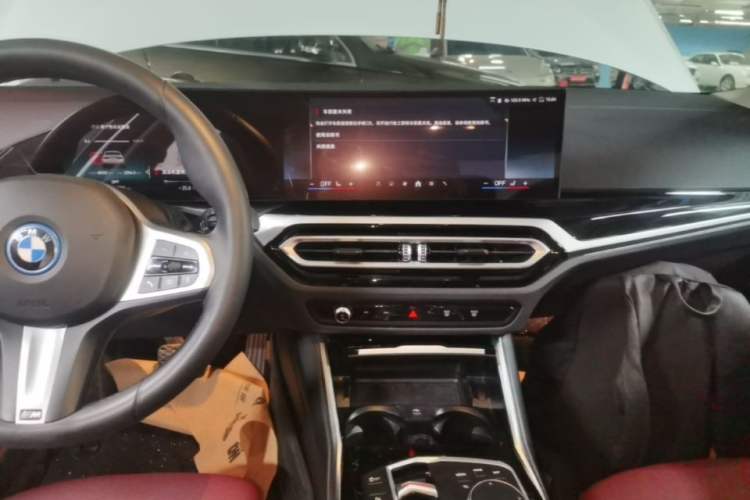 Used BMW i3 2024 eDrive 35 L Audio And AC Panel