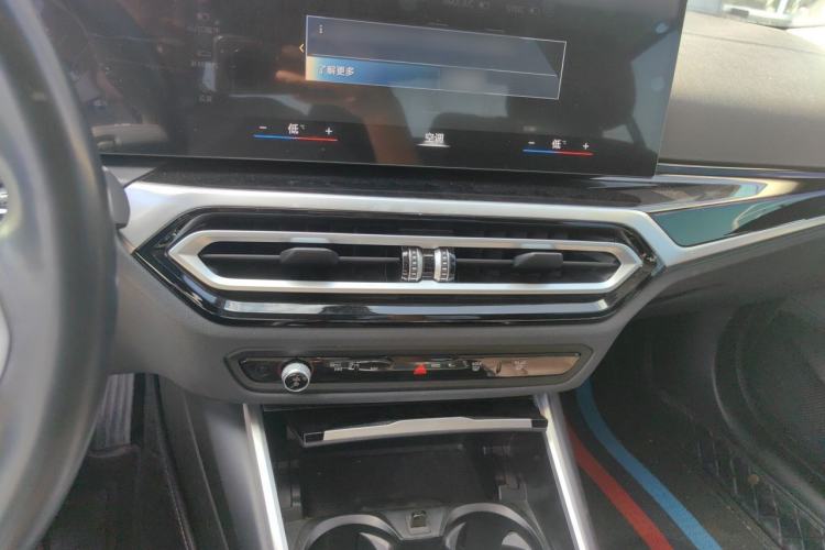 Used BMW i3 2024 eDrive 40 L Midnight Edition Audio And AC Panel