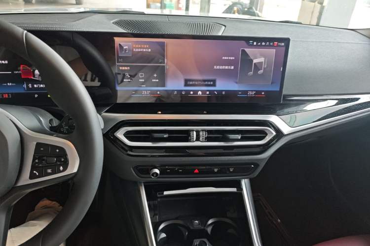 Used BMW i3 2024 eDrive 35 L Audio And AC Panel