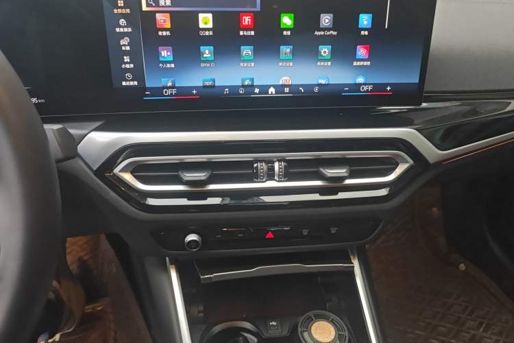 Used BMW i3 2024 eDrive 40 L Midnight Edition Audio And AC Panel