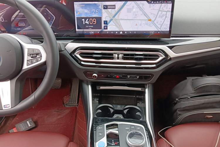Used BMW i3 2024 eDrive 35 L Audio And AC Panel