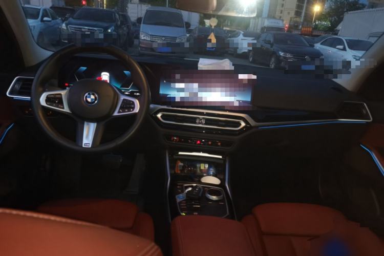 Used BMW i3 2024 eDrive 35 L Center Console