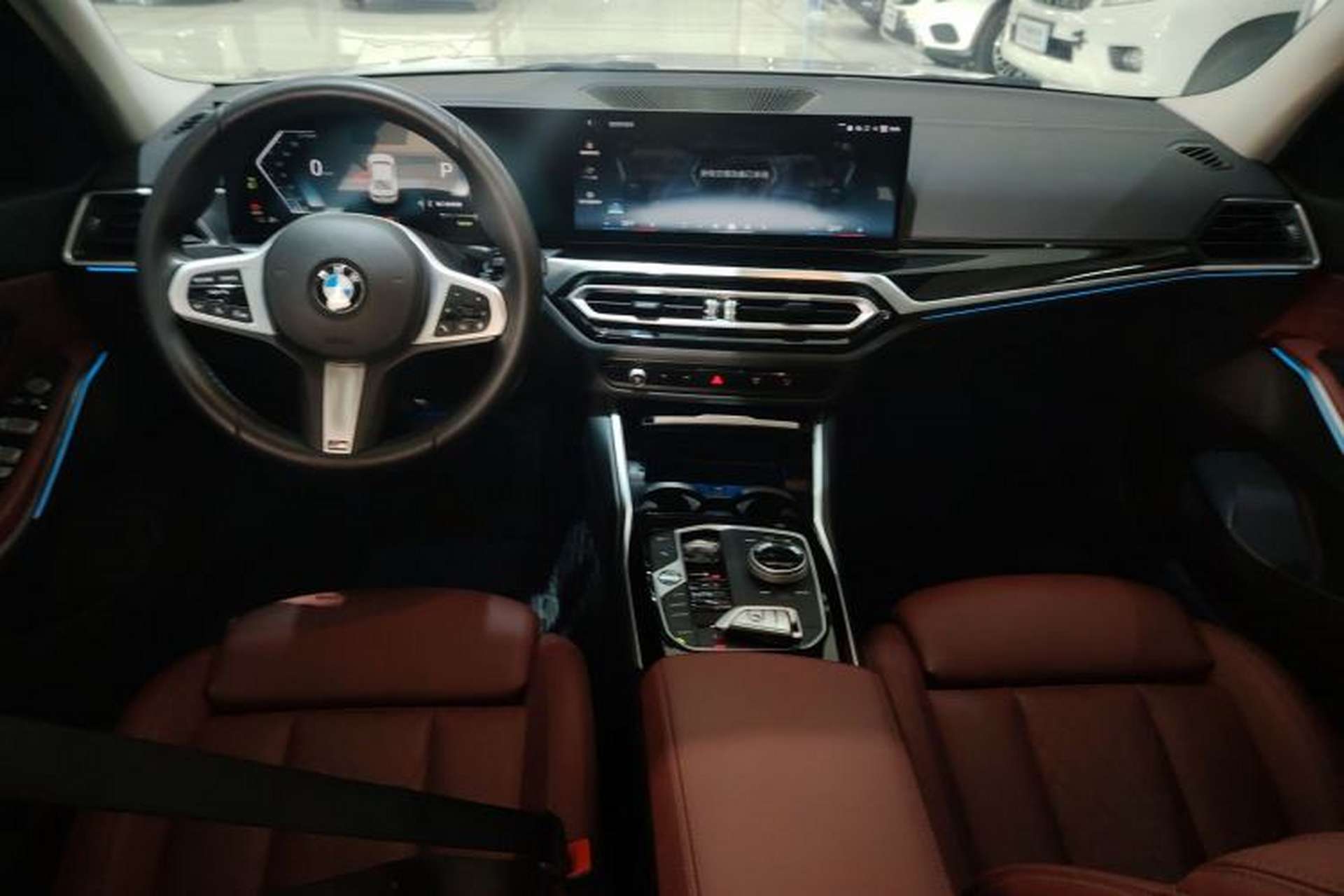 Used BMW i3 2024 eDrive 35 L Center Console