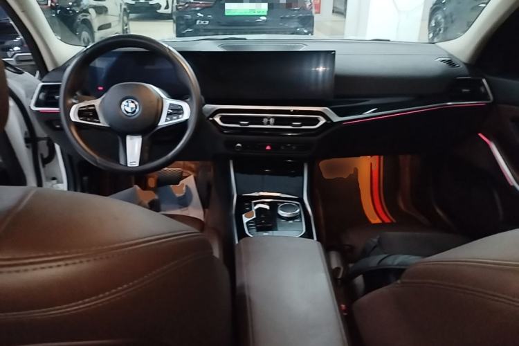 Used BMW i3 2024 eDrive 35 L Center Console