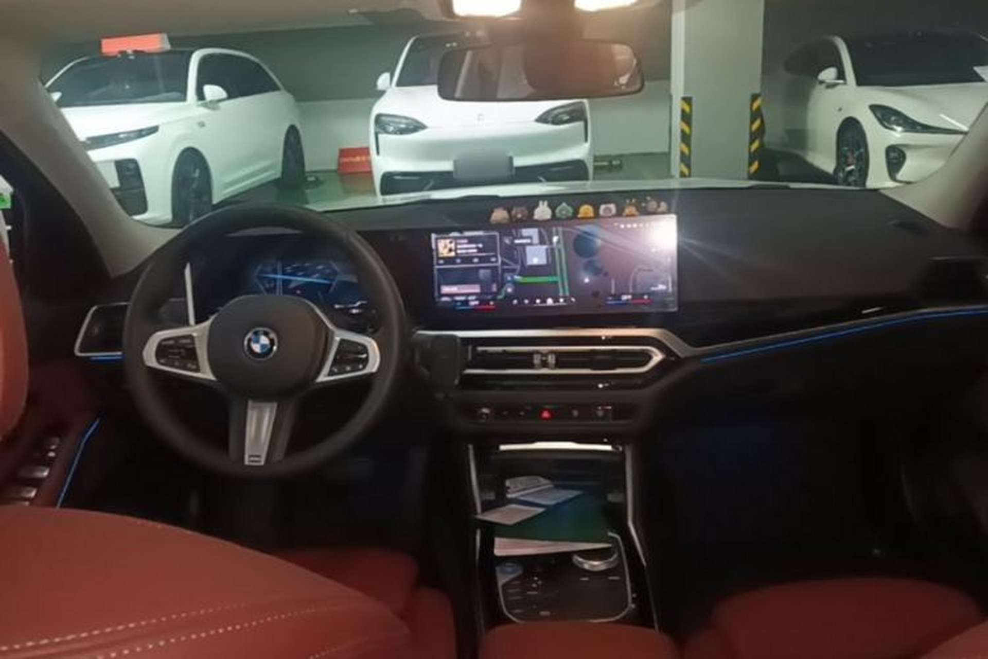 Used BMW i3 2024 eDrive 35 L Center Console